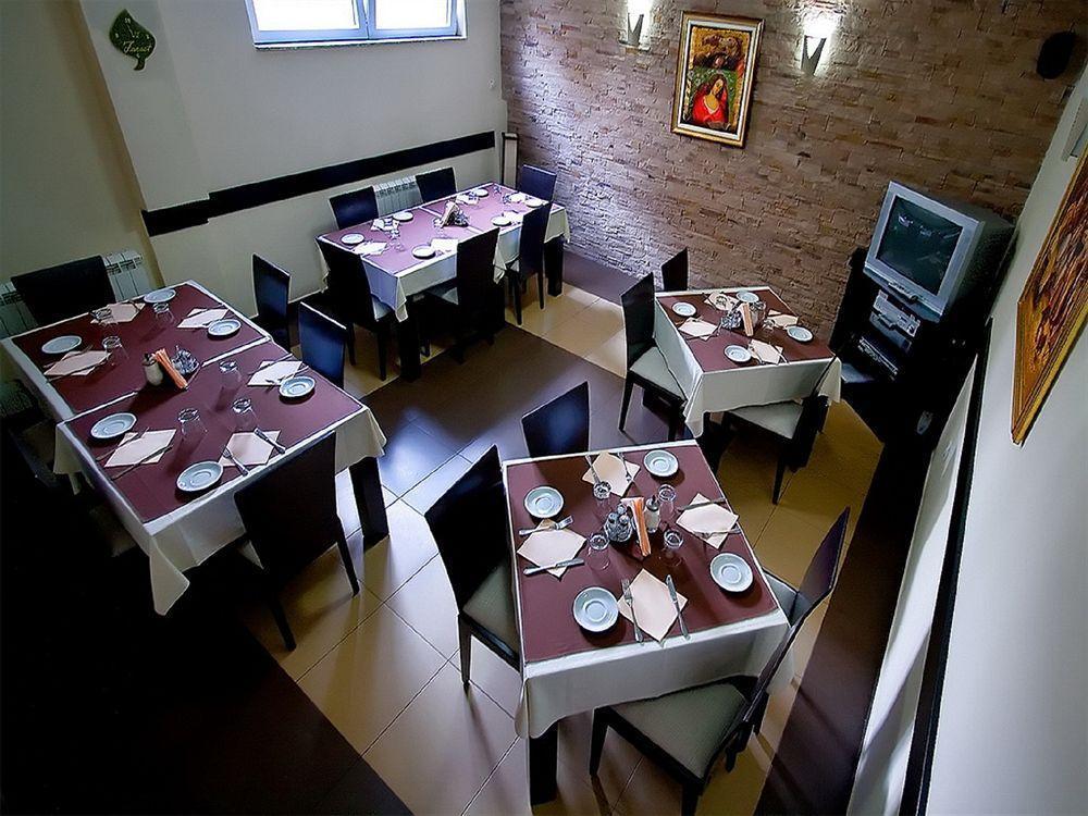 Villa Forest Belgrado Exterior foto