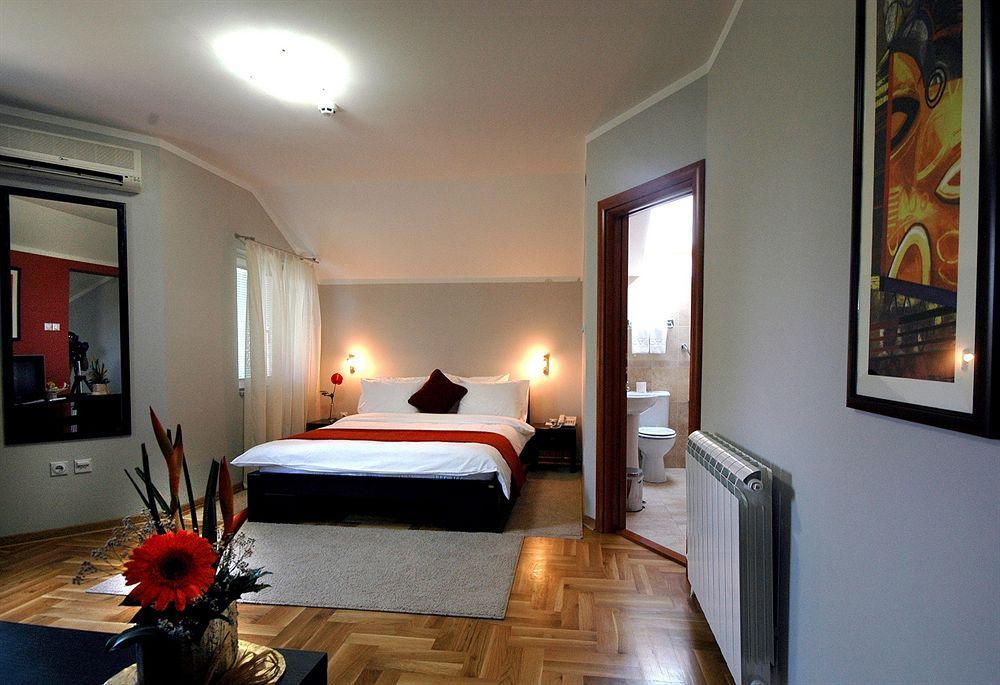 Villa Forest Belgrado Exterior foto